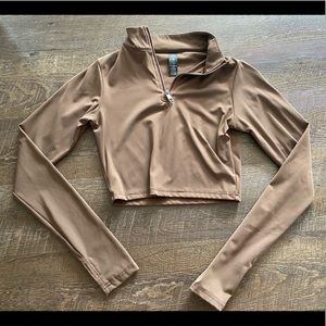 Balance Athletica refine crop zip brown size M